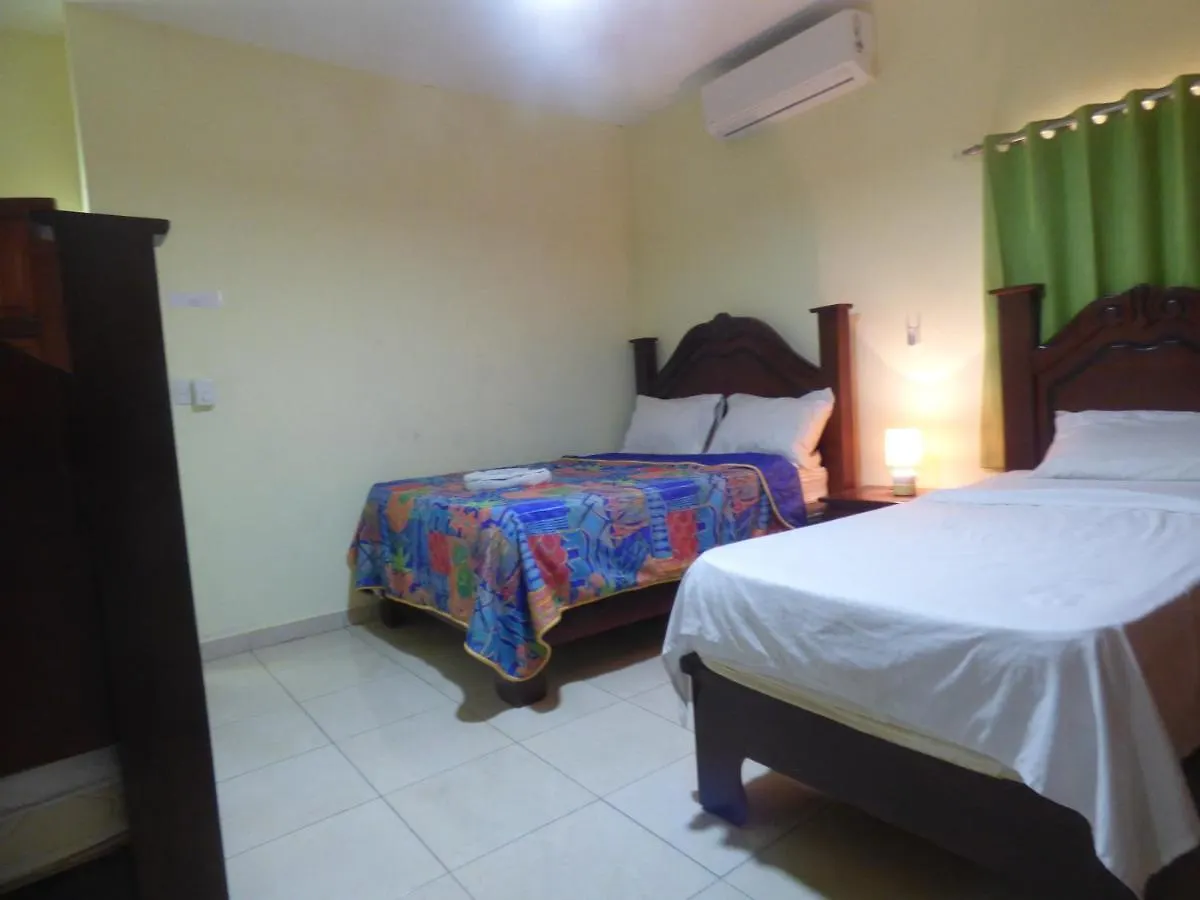 Hotel Enrique I Santo Domingo Hostel