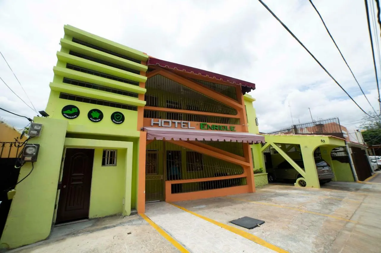 Hostel Hotel Enrique I Santo Domingo